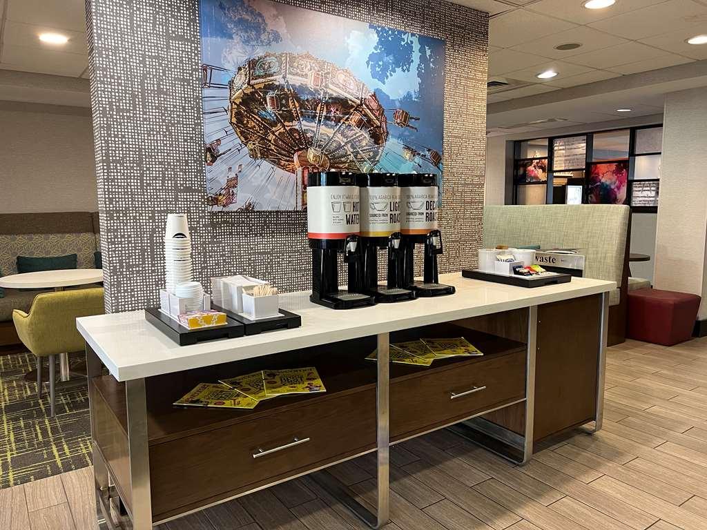 Hampton Inn Cumming Dalaman gambar